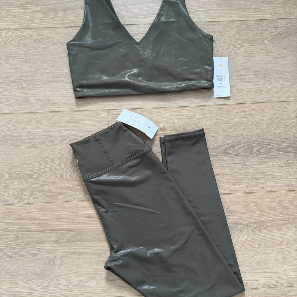 Spiritual Gangster Olive Leggings